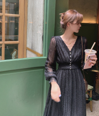 New French Platycodon skirt V-neck high waist elastic and tight pleated mesh dress in autumn and winter 2020