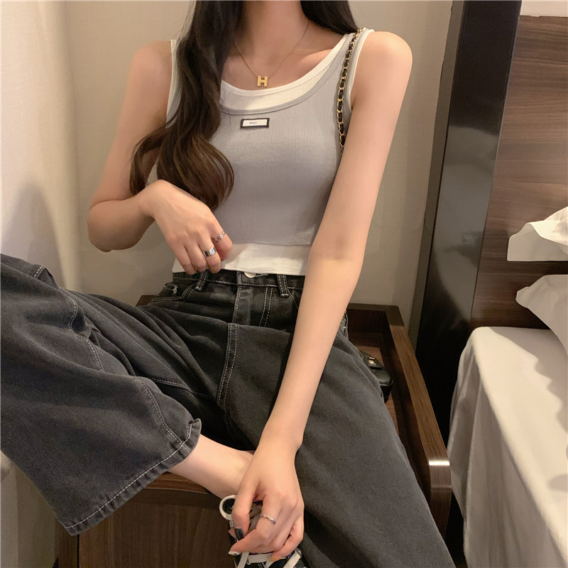 Real shot real price vest suspender women's inner jacket T-shirt hot girl design sense of minority fake two bottomed shirts for outer wear