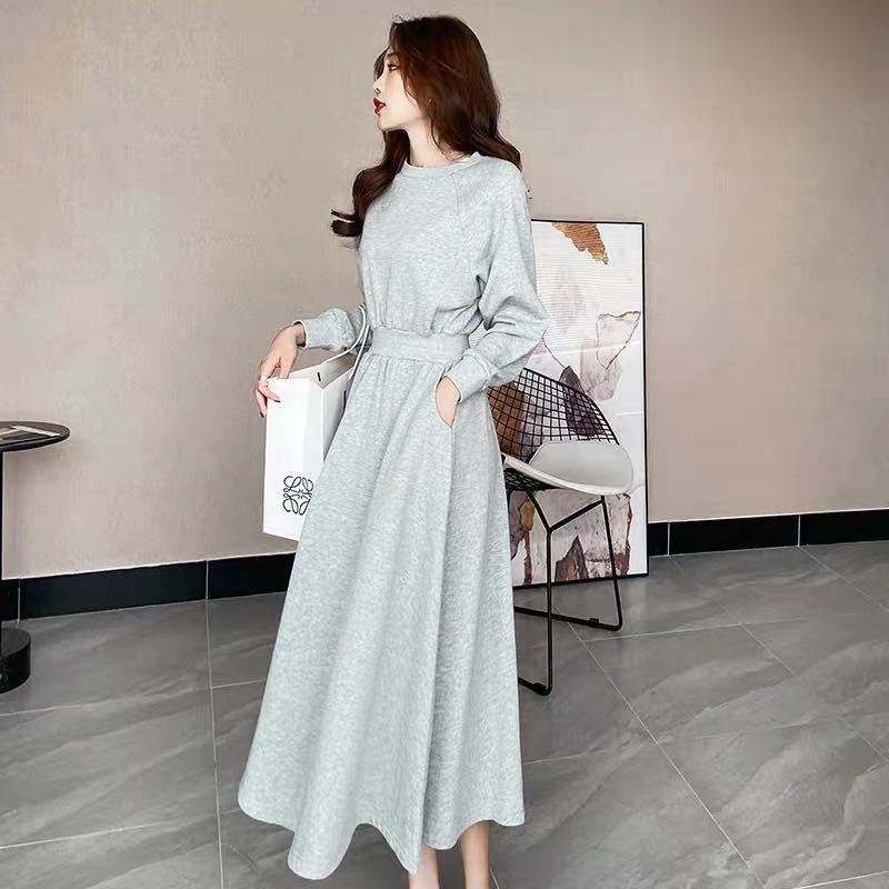 Autumn and winter new Korean temperament long sleeve large size slim big swing waist long sweater dress women's fashion