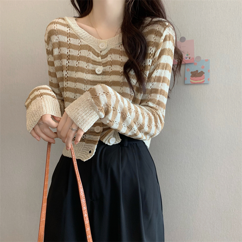 Real price new Korean style striped Crochet design sense knitted sunscreen shirt