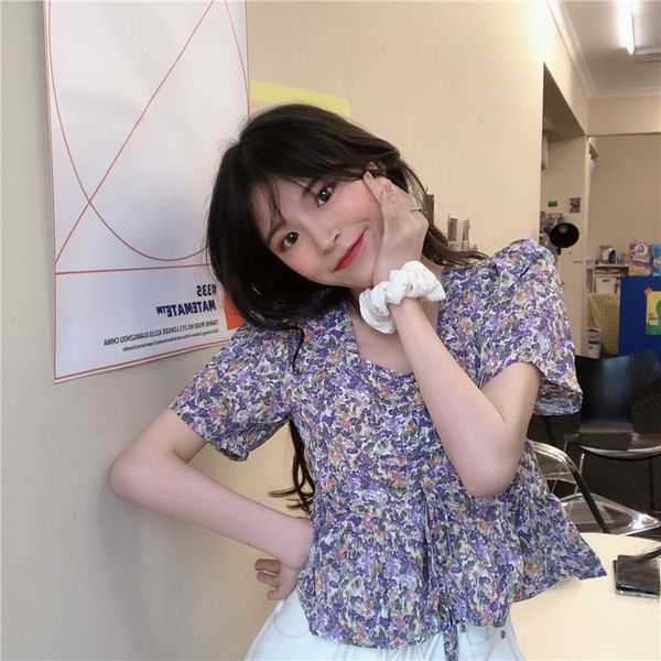 French retro floral shirt women's summer 2022 new Korean version of foreign style design sense of minority short pleated top