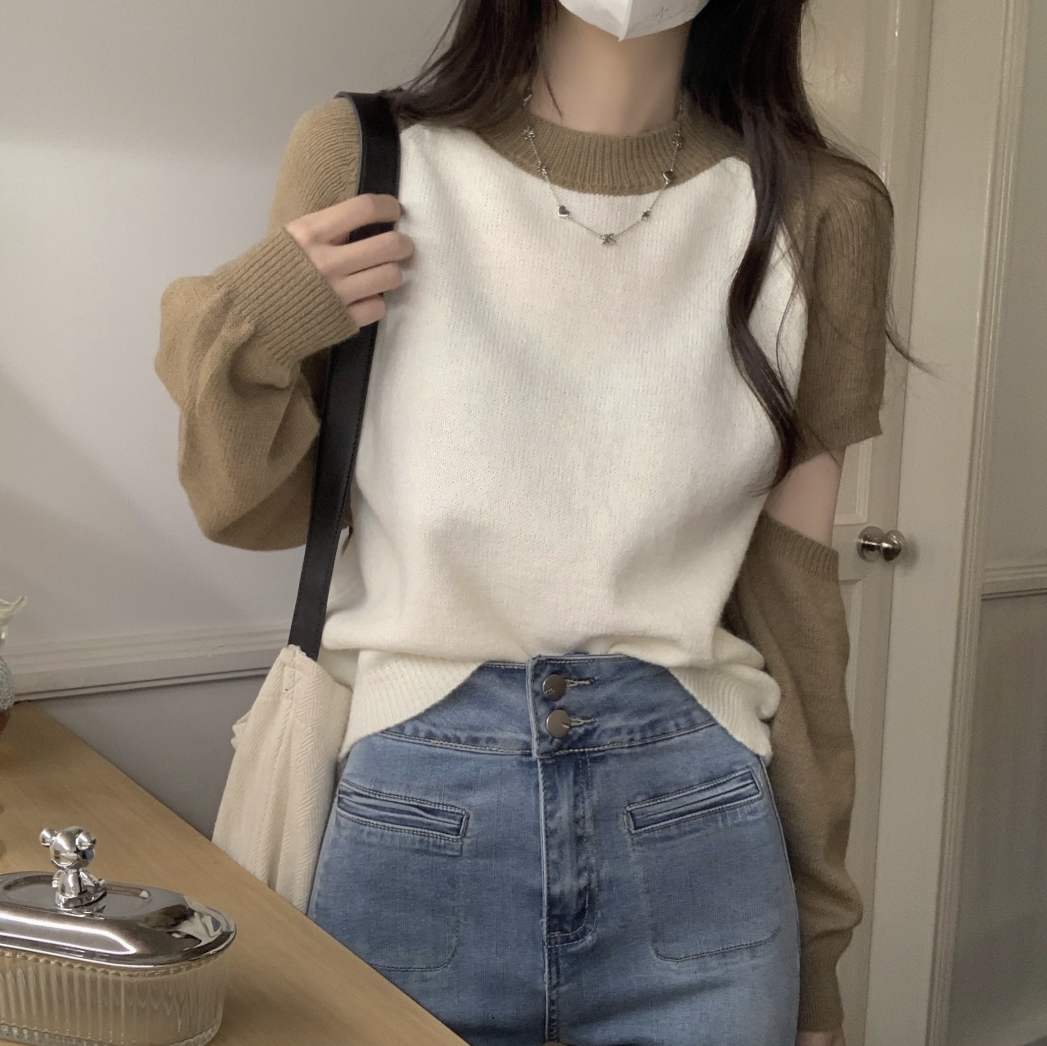 Real shooting real price New Korean version slimming off-shoulder design long-sleeved sweater loose and chic short top