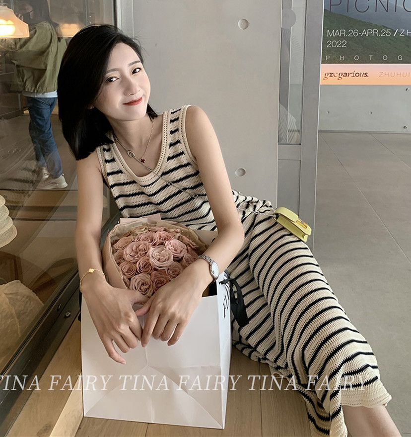 tina/striped skirt, lazy feeling is the most comfortable