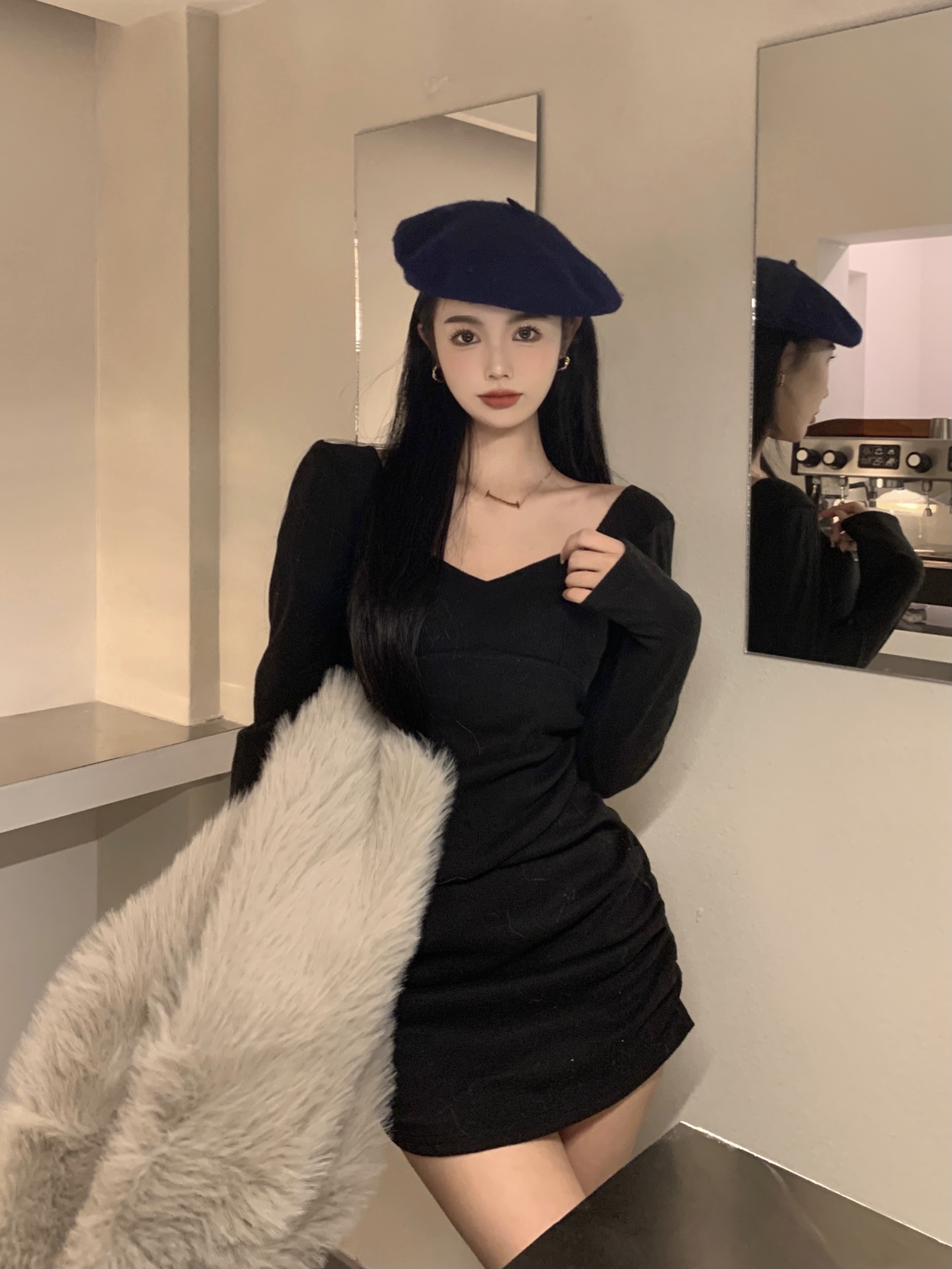 Real price ins Spice Girl foreign style slim dress matted thin elastic band cushion design pleated skirt