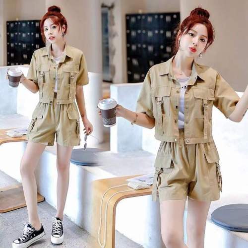 2023 two-piece women's summer small tooling wide-leg shorts sports suit