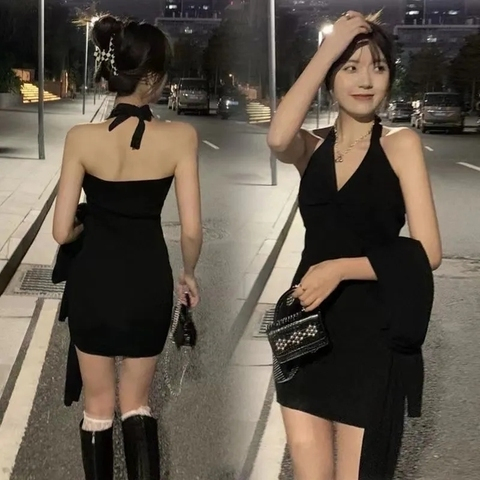 Halter neck halter dress women's summer dress 2023 new v-neck babes design sense slim slim little black dress