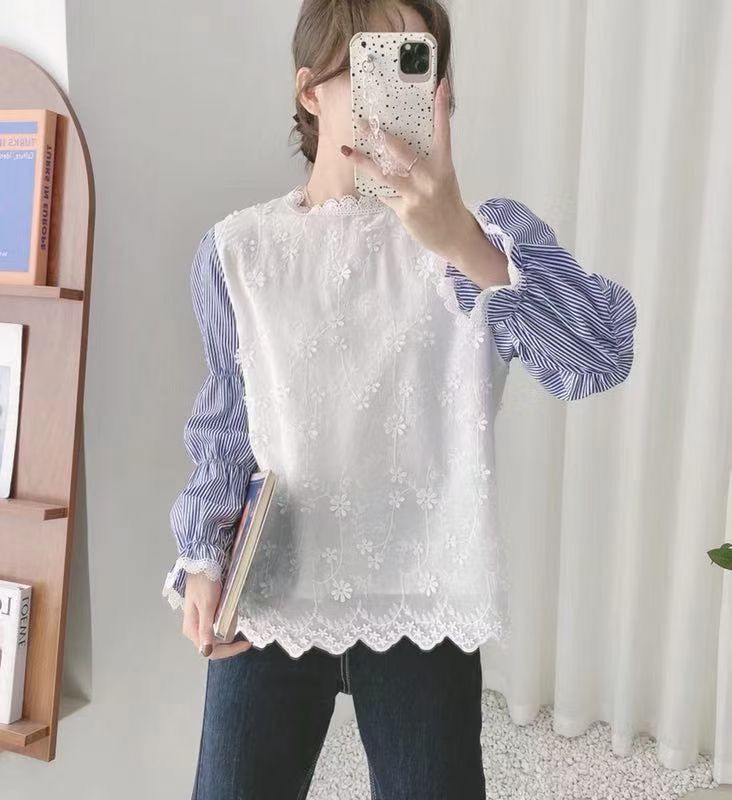 Stripe stitching Lace Long Sleeve Shirt women's Korean version gentle wind hollowed out pleated flower collar top autumn new style