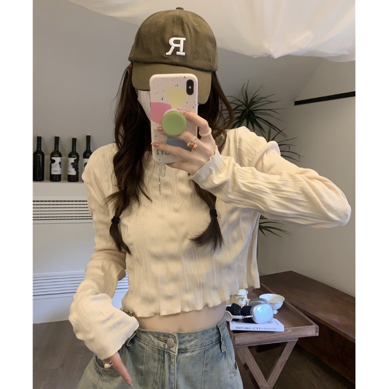 Unique, chic, gentle and wood ear bottoming shirt spring new style