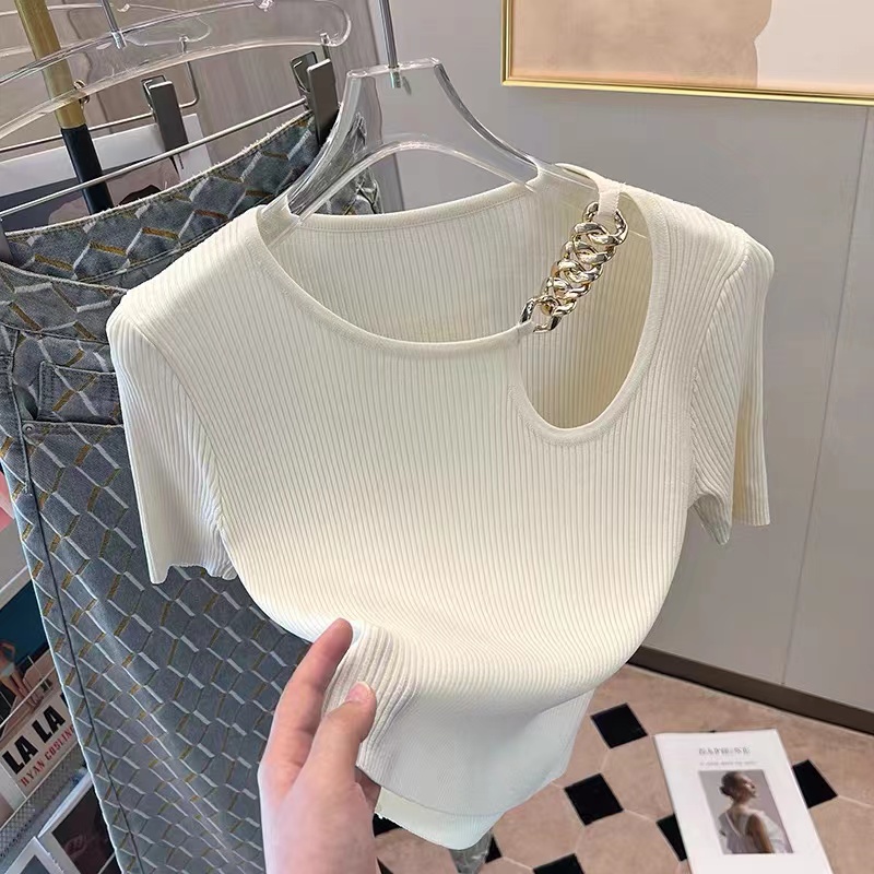 2022 summer new sweet and spicy design chain irregular hollow short-sleeved top