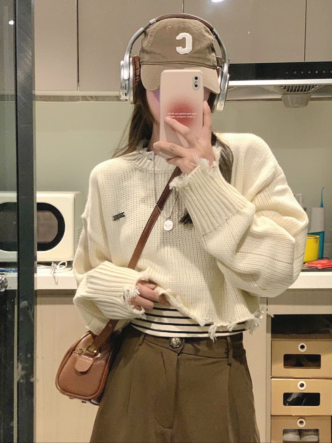 2022 autumn new style lazy style thin loose knitted top women's oversize design niche sweater