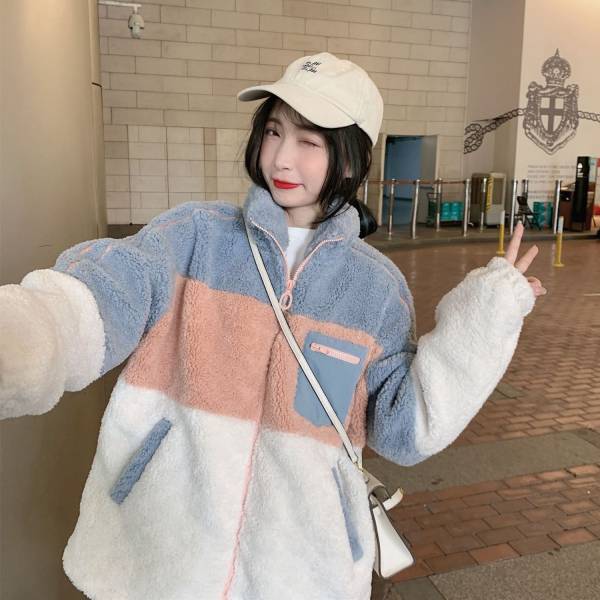 Wool lamb thick coat women's winter 2020 new Korean loose stitching top versatile short women's fashion