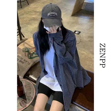 Plaid sunscreen shirt jacket women's summer thin design sense of niche summer outside top shirt shirt thin cardigan summer