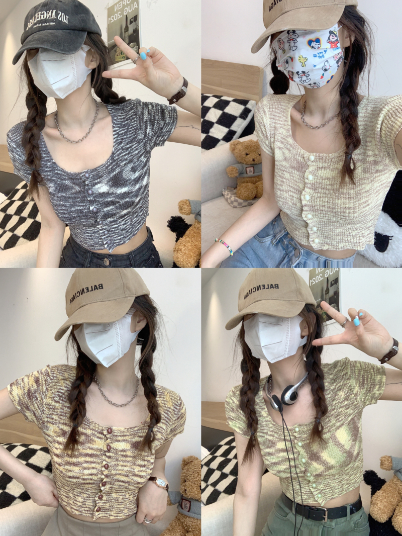 Actual shot and real price Slim fit and versatile mixed color knitted shorts and cardigan top