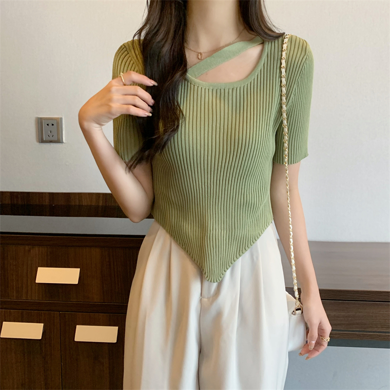 2022 new Korean design sense pure desire irregular and versatile pit strip high Knitted Top Women