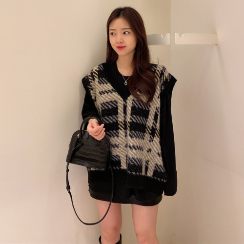 Retro color matching minority geometric pattern V-neck loose knitted vest
