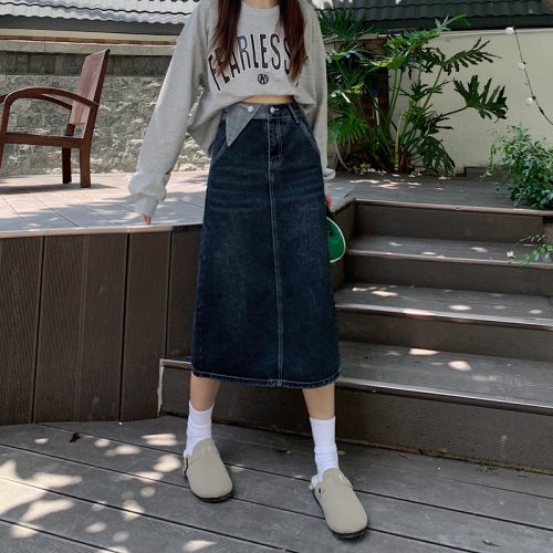 Real shot 2024 spring new denim skirt loose Korean style slim fit hip-covering slit mid-length skirt