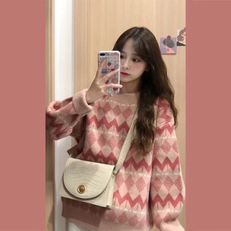 Autumn and winter 2021 new women's loose outer wear Japanese college style round neck Pullover lazy style peach pink sweater