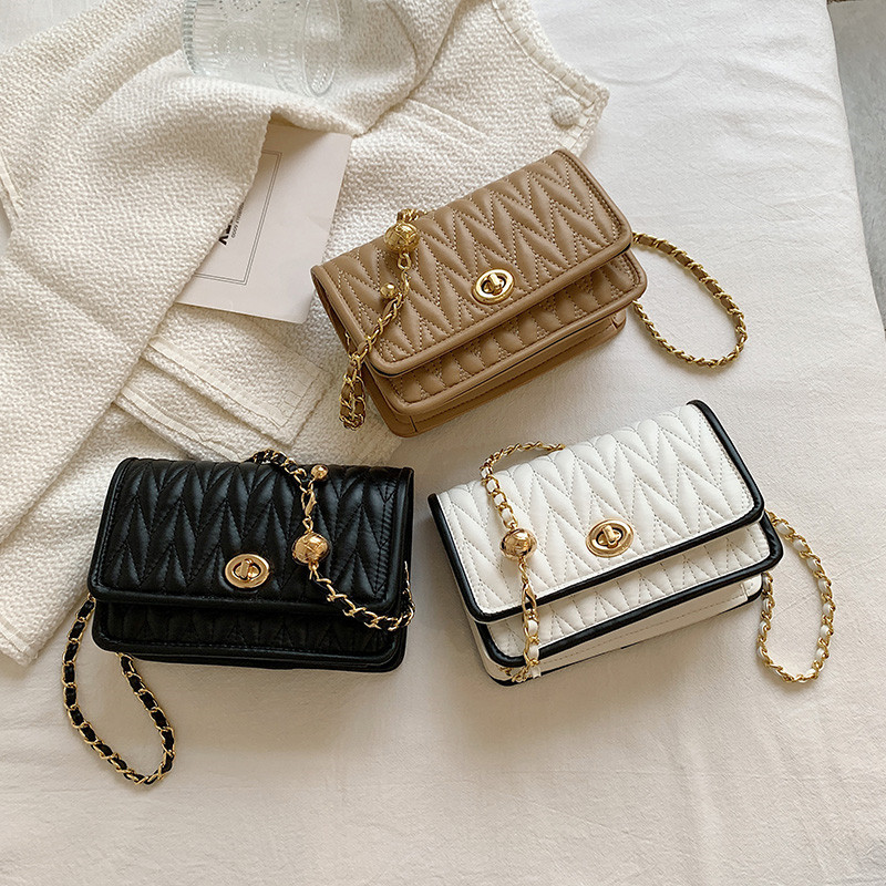Women's bag 2022 new chain small golden ball square bag chain armpit bag foreign style pleated Single Shoulder Messenger Bag