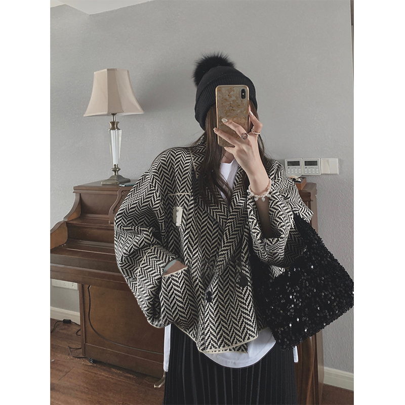 Wool oversize knitted short coat women's Korean loose thin top 2021 autumn new