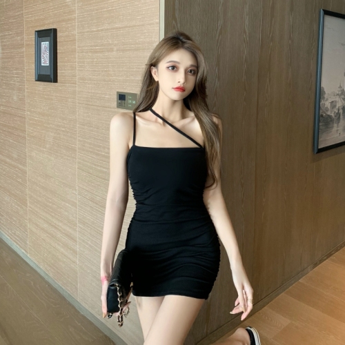 Real shooting spring and summer scheming design sexy sleeveless suspender dress narrowing the waist and showing thin arms with short skirt trendy