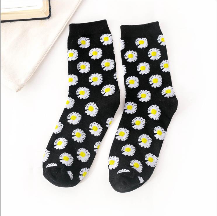 New style Daisy socks in spring and summer 2020 GD Kwon Chi lung's same mid tube socks for South Korean street couples