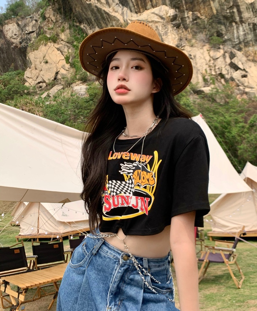 Hot girls all-match ins trendy T-shirt design sense chain short section navel short-sleeved dance bottoming shirt slim Korean top