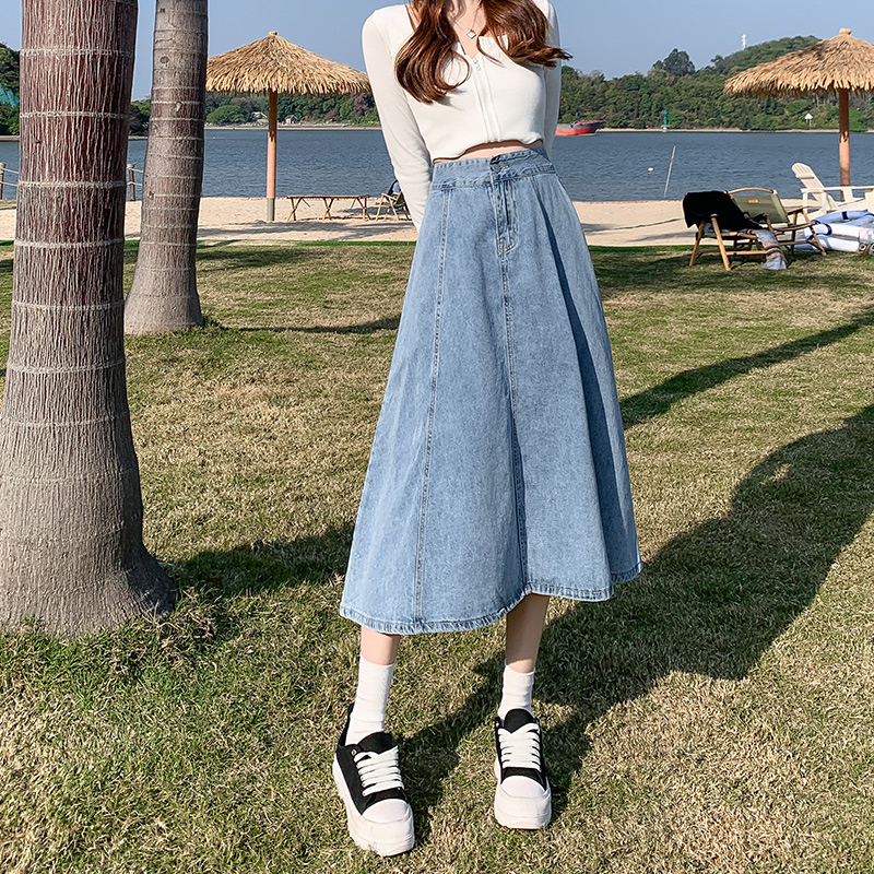 Real shooting of new denim skirt in spring, A-line skirt, medium length, half length, knee length skirt, large swing skirt, new style in spring and summer