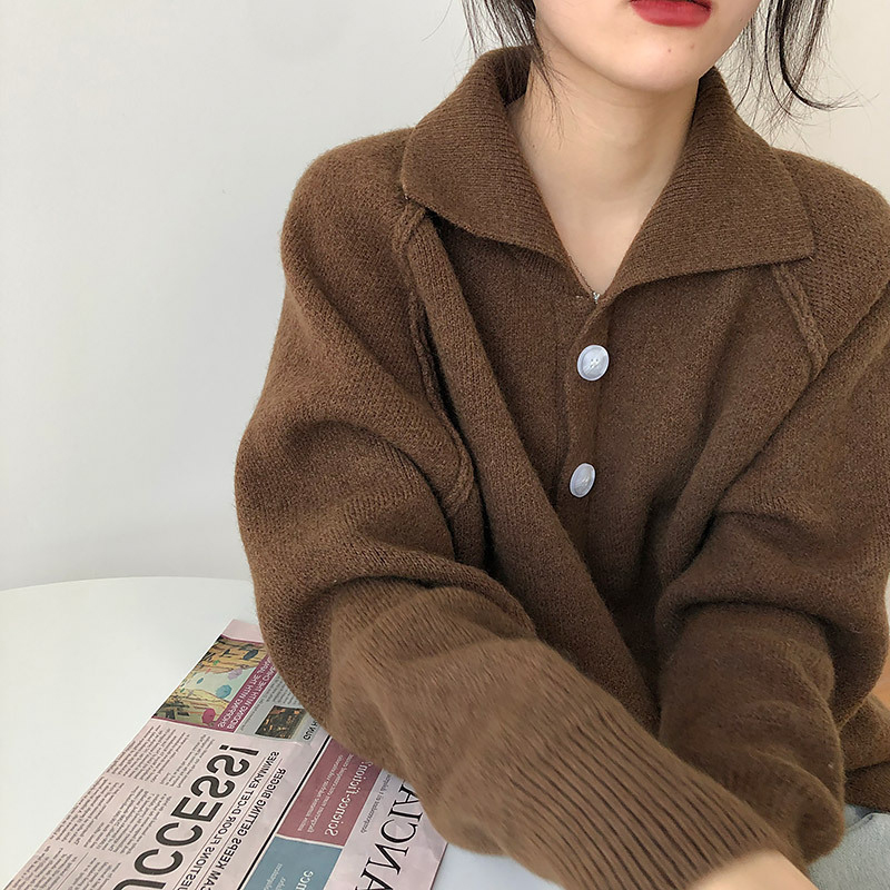 Lapel knitted cardigan women's autumn winter 2022 new Korean retro foreign style loose outer wear lazy style sweater coat-