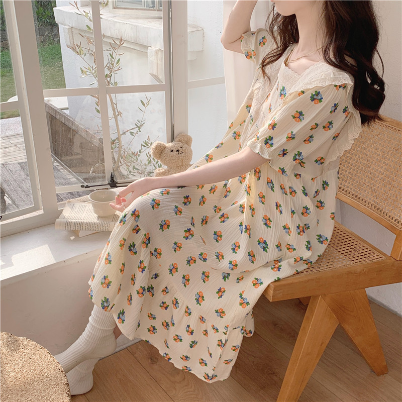 Real shot real price Korean version of soft cotton skin-friendly sweet flower lace lady loose short-sleeved home service dress