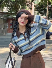 Korean version of the new retro high-end simple zipper stripe contrast color lapel short section long-sleeved knitted sweater