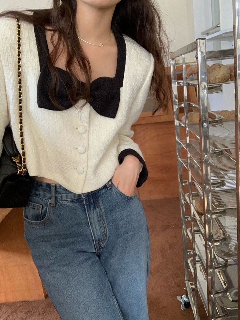 Korean version autumn new 2022 square neck bow small fragrance sweet short women's top