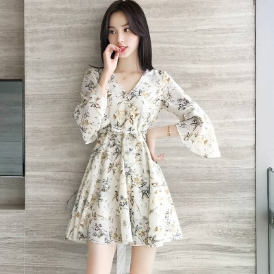 Chiffon Dress summer new small flower French crow collar slim super fairy skirt