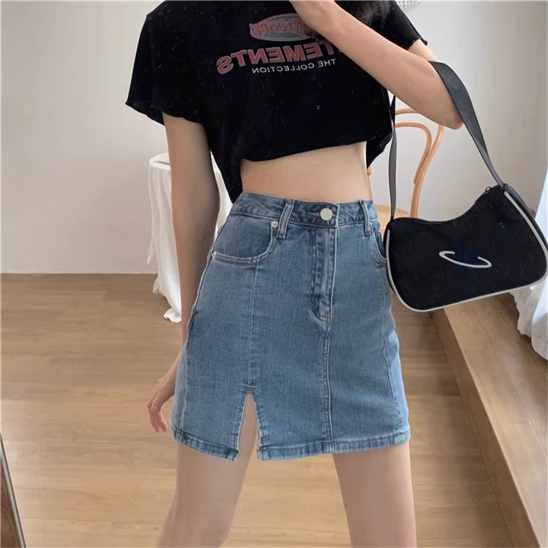 Lady's Western-style half-length skirt with pleats, featuring a trendy Korean college look, slimming high-waist design, loose fit, and A-line/hip-hugging style.