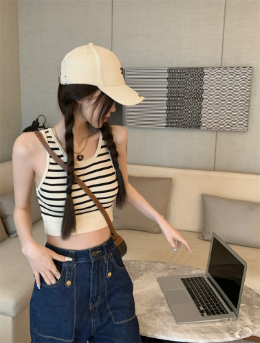 Hot girl hit color striped knitted camisole women's summer short outer wear sleeveless top trendy