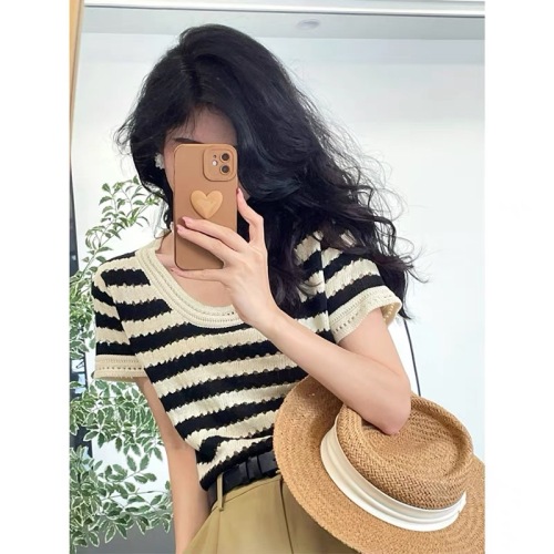 Xiao Xiang Feng Ice Silk Striped Short Sleeve T-shirt Women's Summer Thin Design Sense Minor Short Knitted Shirt Jacket ins Tide