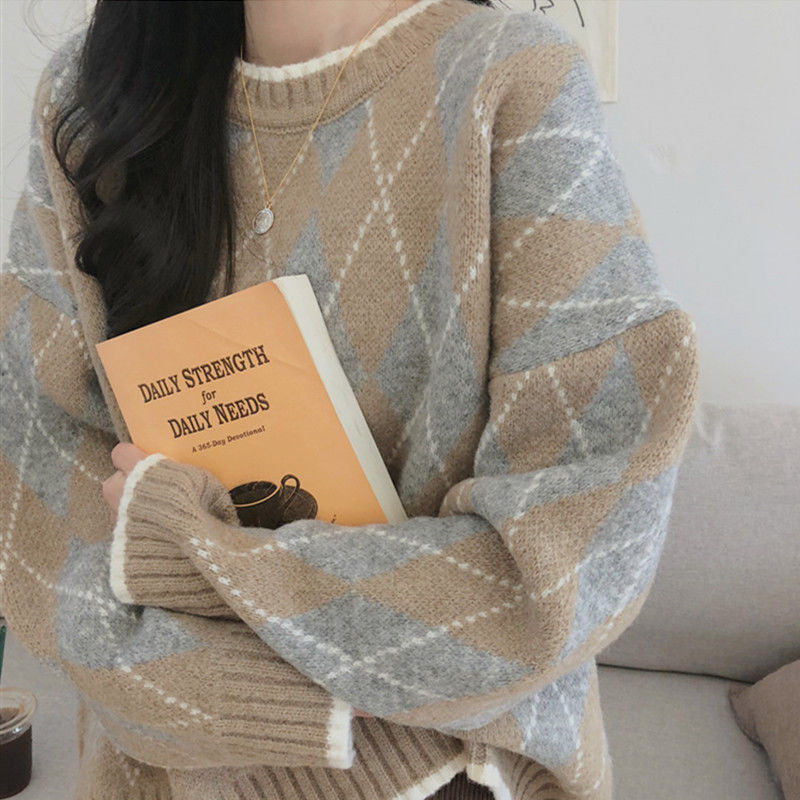 Autumn and winter new Korean retro lazy style ins net red loose Pullover diamond plaid sweater women's thickened T-shirt
