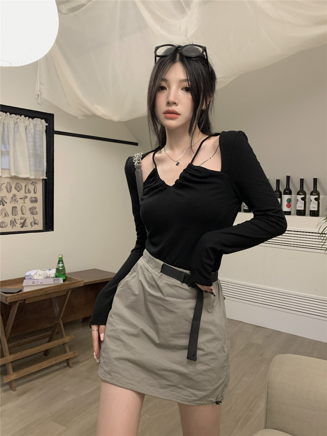 Real shot - 2023 double-sided velvet brushed T-shirt women's long-sleeved V-neck design sense niche