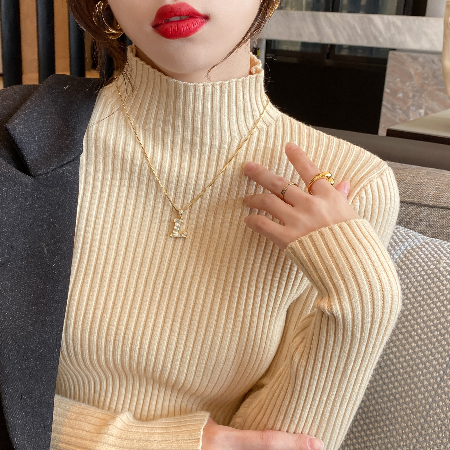 Half turtleneck sweater bottoming shirt women's autumn and winter thickened new year's new white top with all-match western style knitting