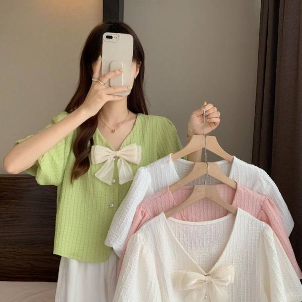 Small fragrance V-neck shirt women's summer 2022 new French heavy industry bow short temperament short sleeved top
