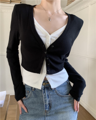 Real shot ~ real price V-neck design stitching fake two-piece slim fit T-shirt long-sleeved top