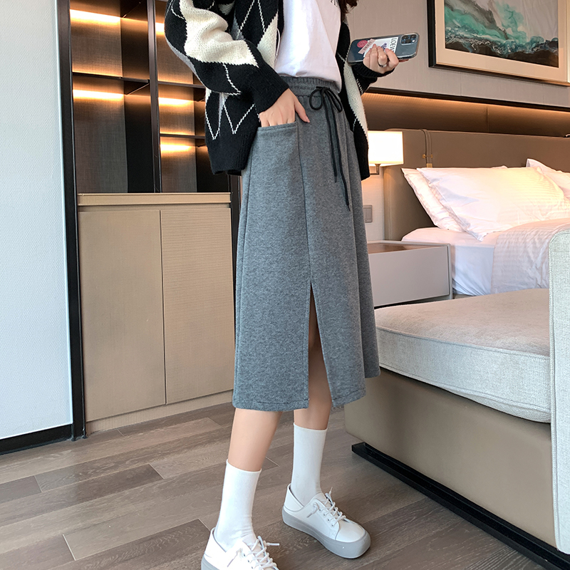 Real shooting wool knitted one-step skirt, half length skirt, autumn and winter women's middle long High Waist Hip Wrap Skirt, split wrap skirt