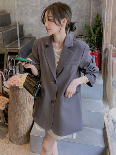 Chic gray small suit coat small woman 2022 spring new style high sense design sense niche suit