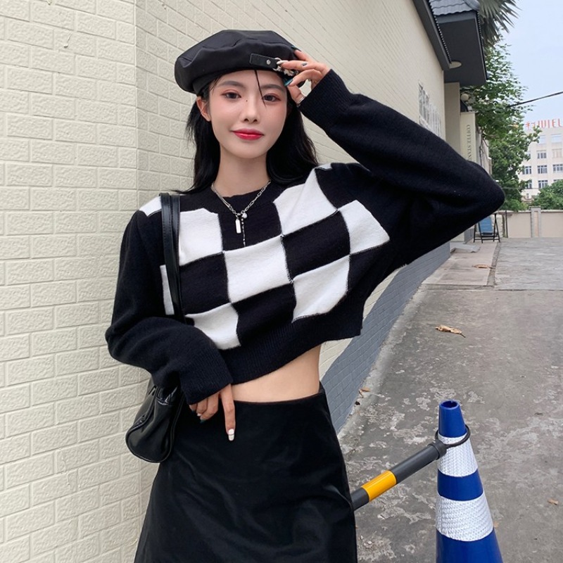 Early autumn Korean chic top women's high waist short sweater design niche long-sleeved knitted sweater jacket