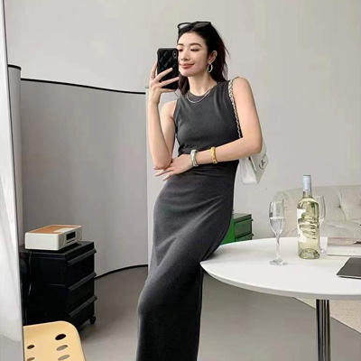 ｜INS Street Shot Lazy B Preparation_Atmospheric Bias Cut Pleated Stitch Slim Tank Dress