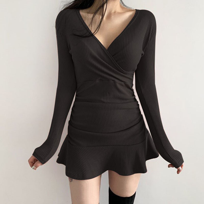 Careful machine pleated Slim Fit Black Slim Ruffle Skirt children's V-Neck long sleeve knitted dress