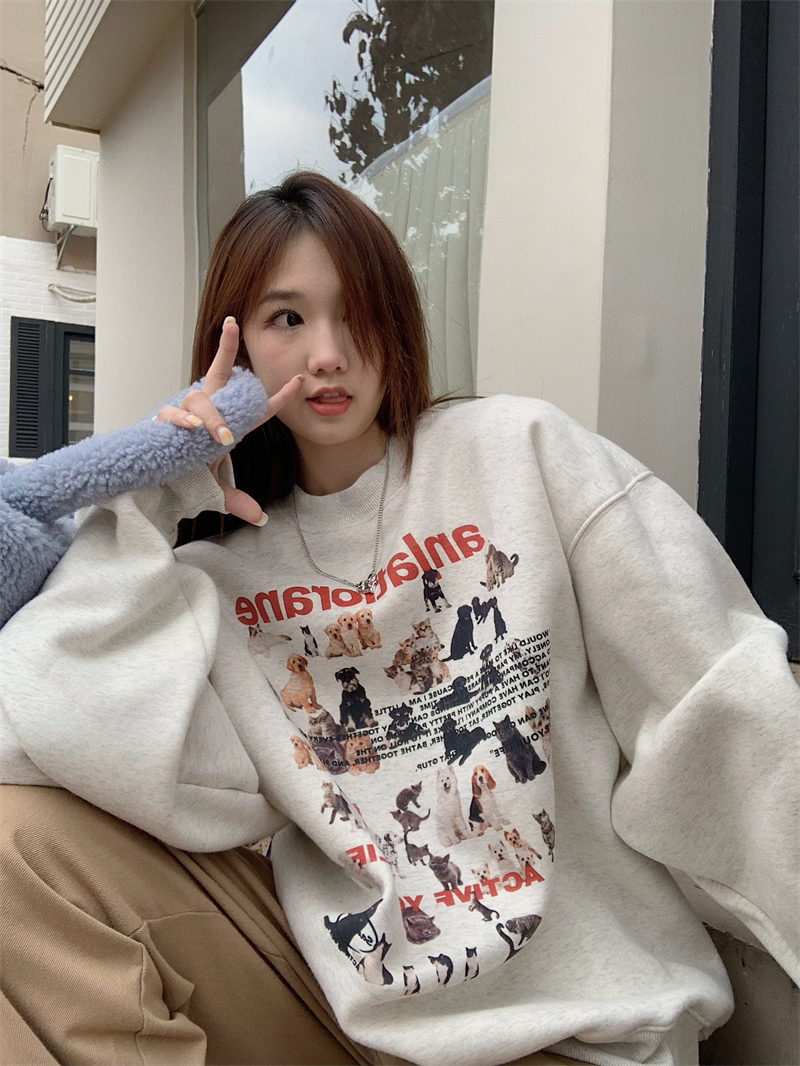 Real auction real price letters have been modified American cartoon cute animal collection cat dog printing loose plus velvet sweater