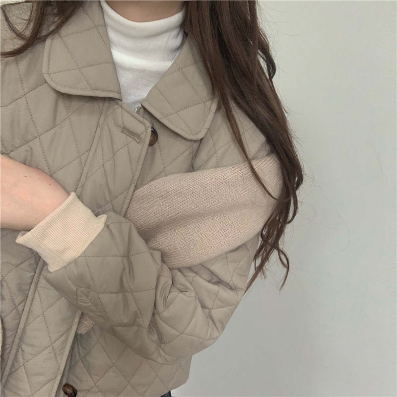 Real price photo of small cotton padded jacket women's short age reduced winter warm cotton padded jacket