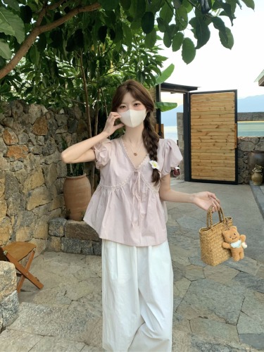 Actual shot and real price ~ 2024 summer Korean style retro temperament puff sleeve lace V-neck doll shirt shirt top