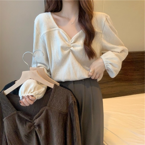 Autumn and winter French design sense niche shirt early autumn 2021 new V-Neck long sleeve blouse chic top