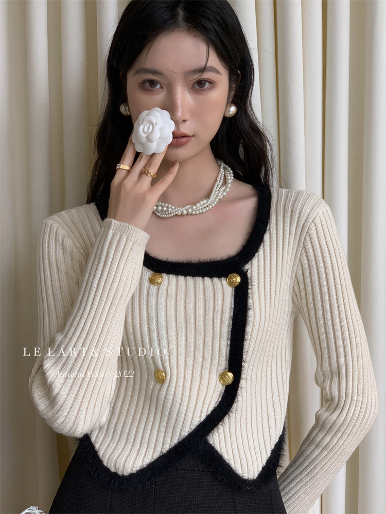 LELART autumn and winter coat Qi Xiaoxiang double-breasted elegant Hepburn short section French sweater socialite sweater female